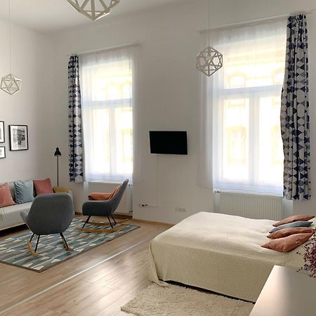 Charming Central Apartments Cluj-Napoca Luaran gambar